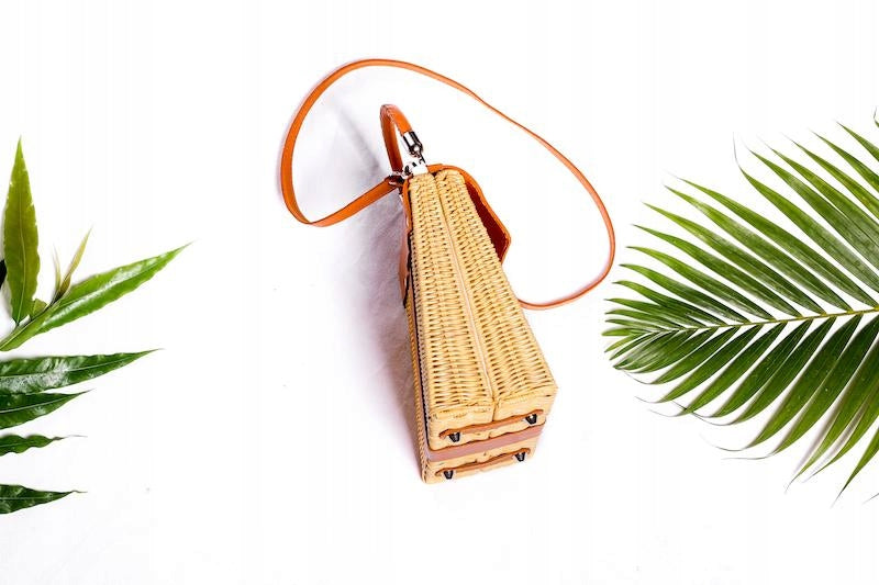 eb809de8a6d4b7e17e40d25d8505e5cf