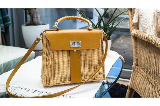 7c0d5d0df8b4ae6f2361dbdd1dd09fab