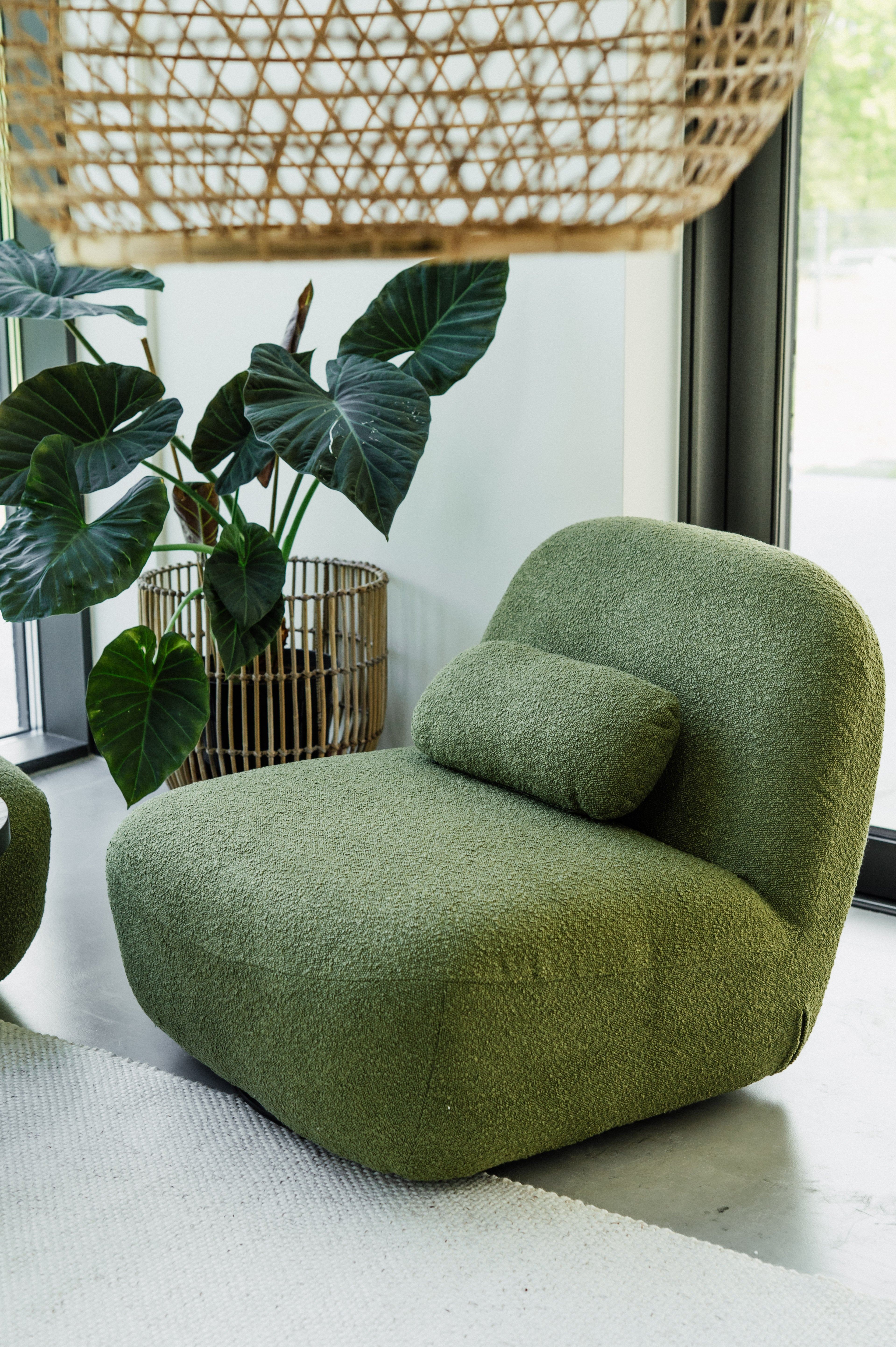 ZEN GREEN ARMCHAIR