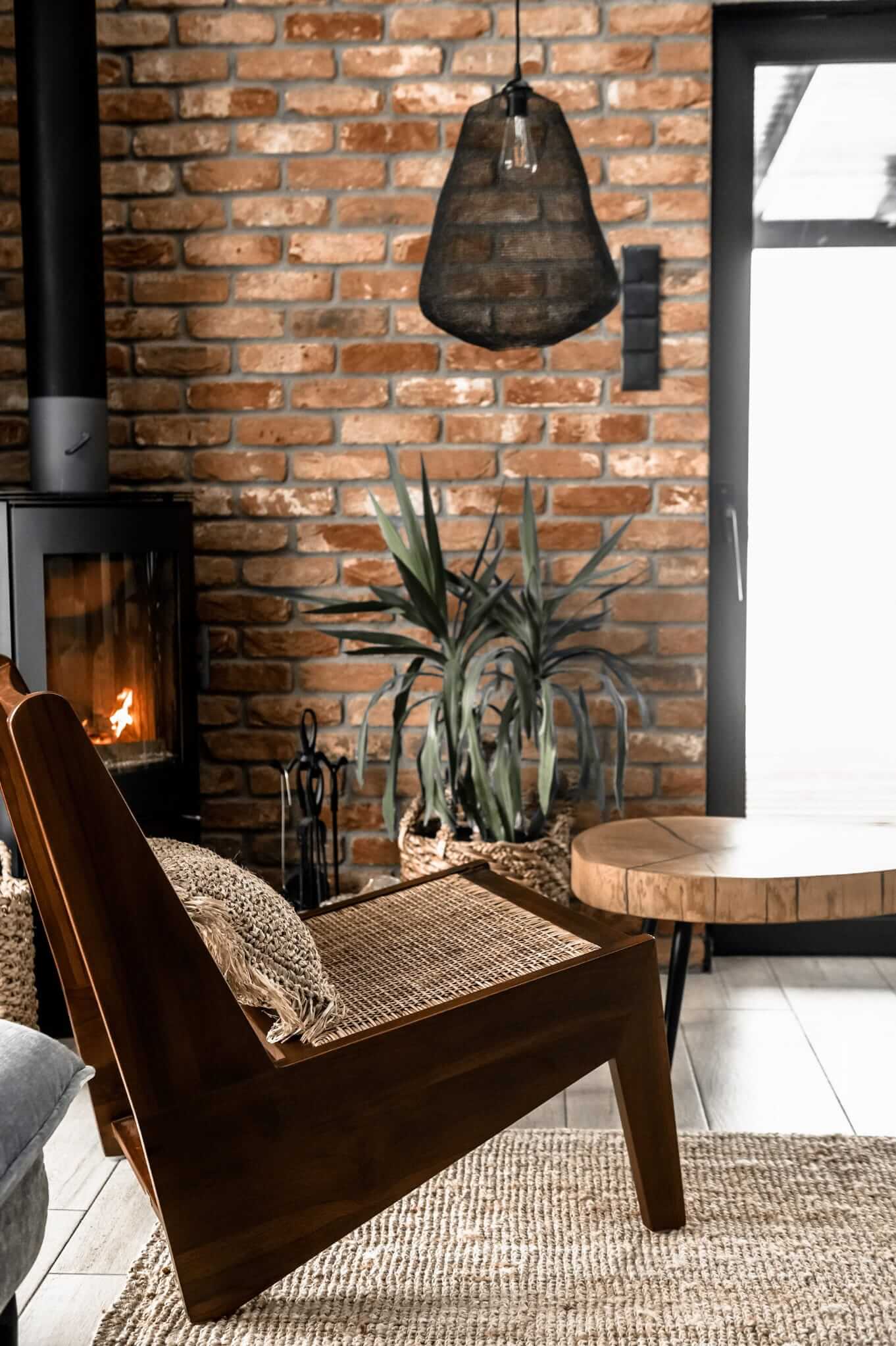 Elisha Teakholz-Stuhl