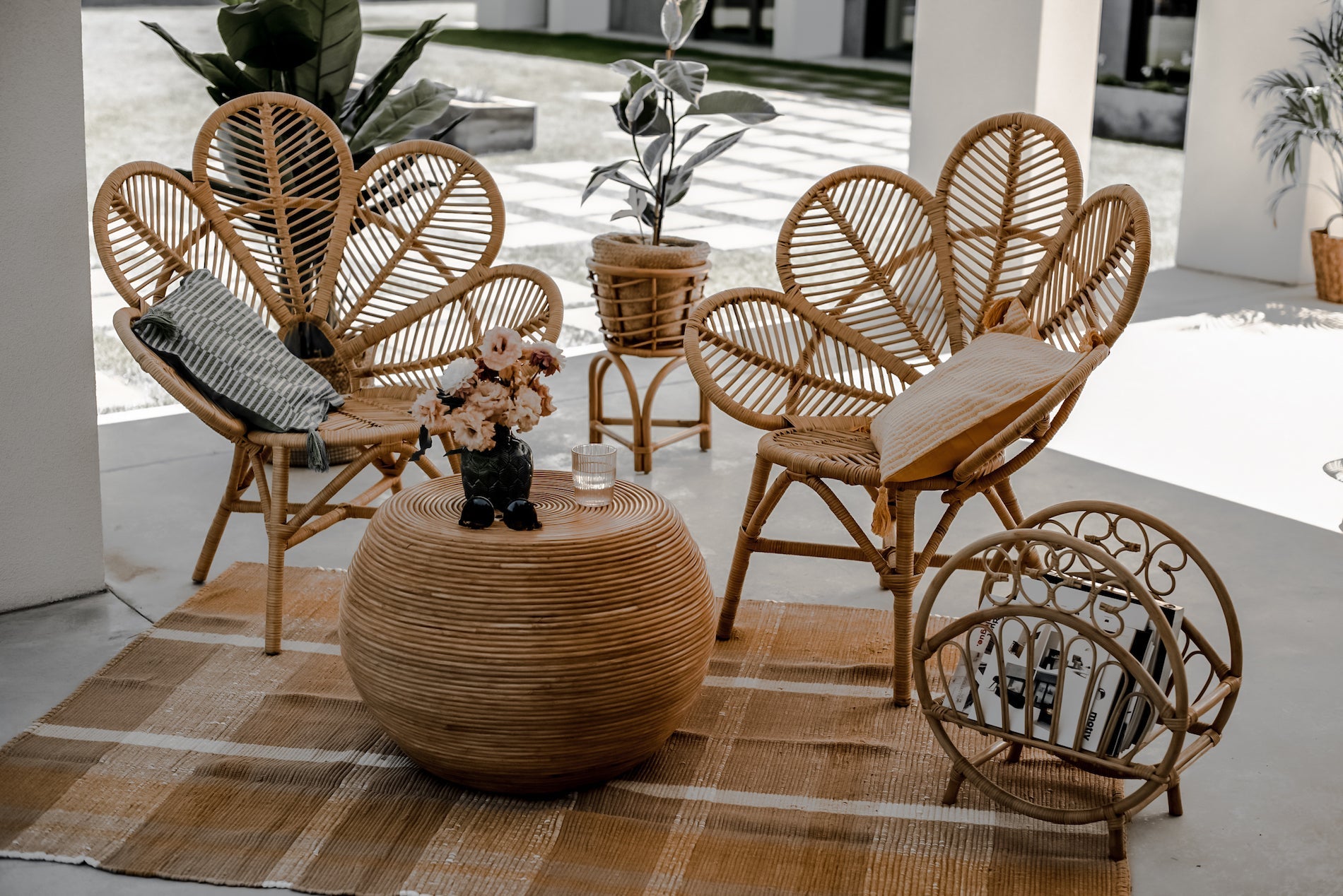 Rattan Newspaper Holder - Rattan Furniture - Boho Style Decor - Monnarita - handmade product