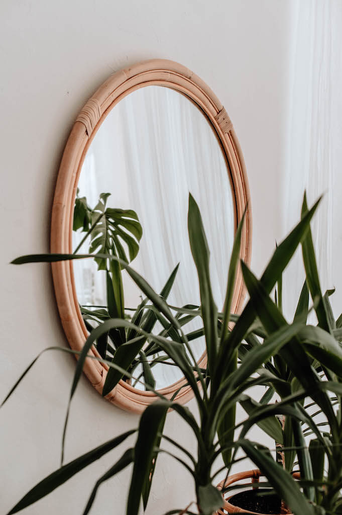 ROUND  MIRROR